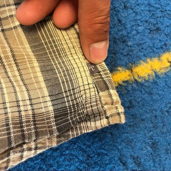 Toad & Co Organic Cotton Coolant Button Up (L) - Picture 4 of 7